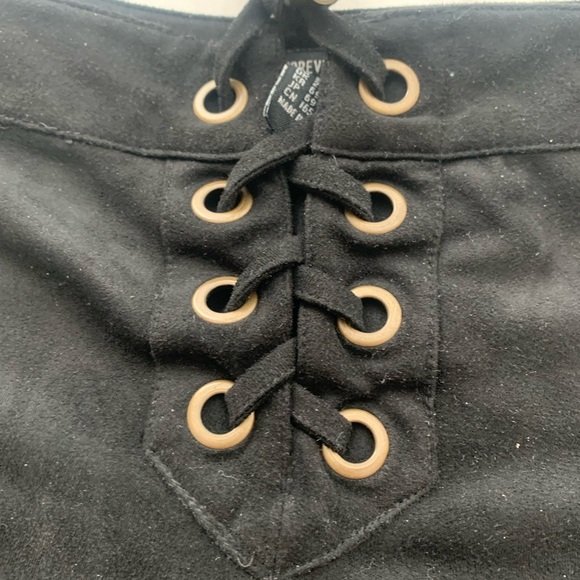 Black lace up shorts - Picture 6 of 6